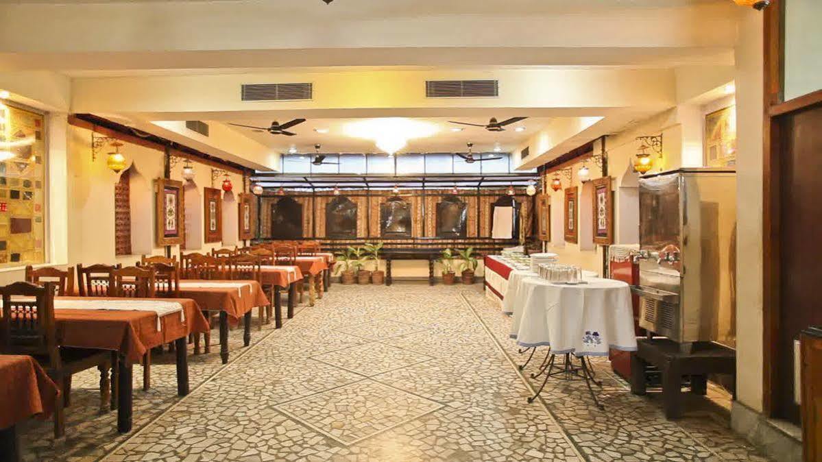 Oyo 9900 Hotel Pioneer Plaza Jodhpur  Eksteriør bilde