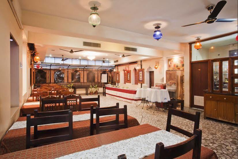 Oyo 9900 Hotel Pioneer Plaza Jodhpur  Eksteriør bilde