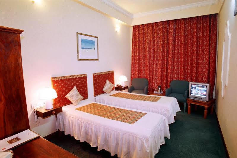 Oyo 9900 Hotel Pioneer Plaza Jodhpur  Eksteriør bilde