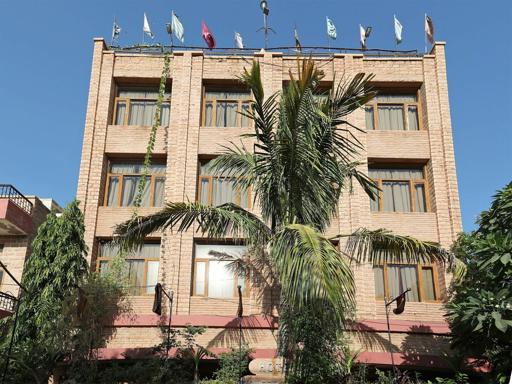 Oyo 9900 Hotel Pioneer Plaza Jodhpur  Eksteriør bilde